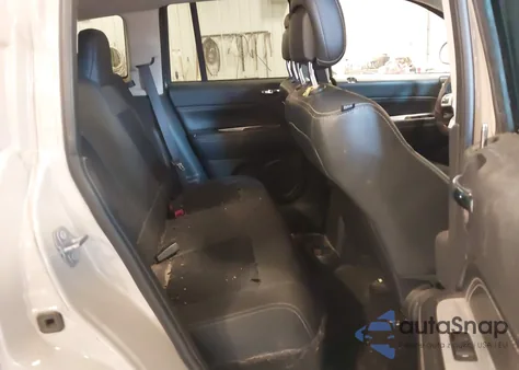 2017 Jeep Compass Latitude 4X4 из США, поврежденный, VIN 1C4NJDEB7HD191425